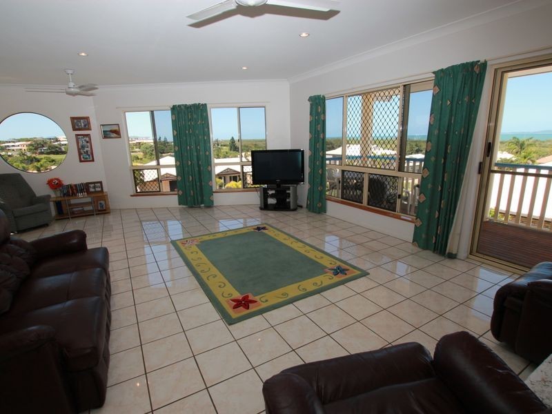 7 Coleman Cresent, Pacific Heights QLD 4703