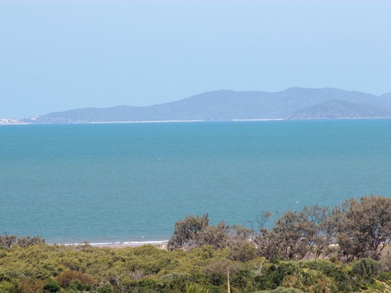 7 Coleman Cresent, Pacific Heights QLD 4703