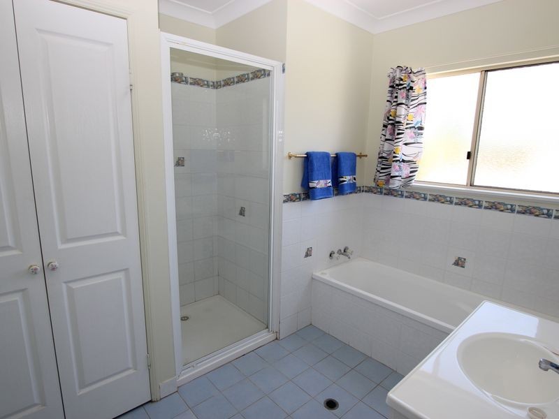 7 Coleman Cresent, Pacific Heights QLD 4703