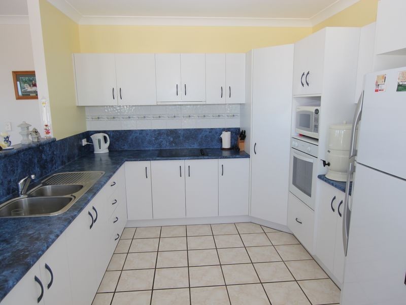 7 Coleman Cresent, Pacific Heights QLD 4703