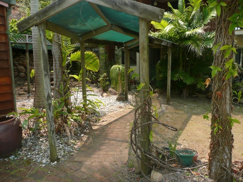 19 Palm Court, Meikleville Hill QLD 4703