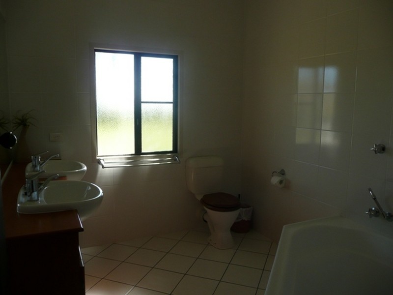 126 Farnborough Road, Yeppoon QLD 4703