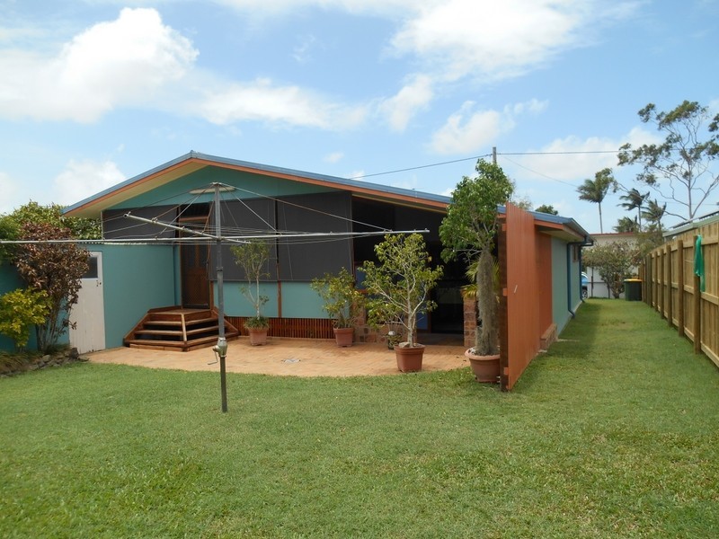 16 Maple Street, Yeppoon QLD 4703