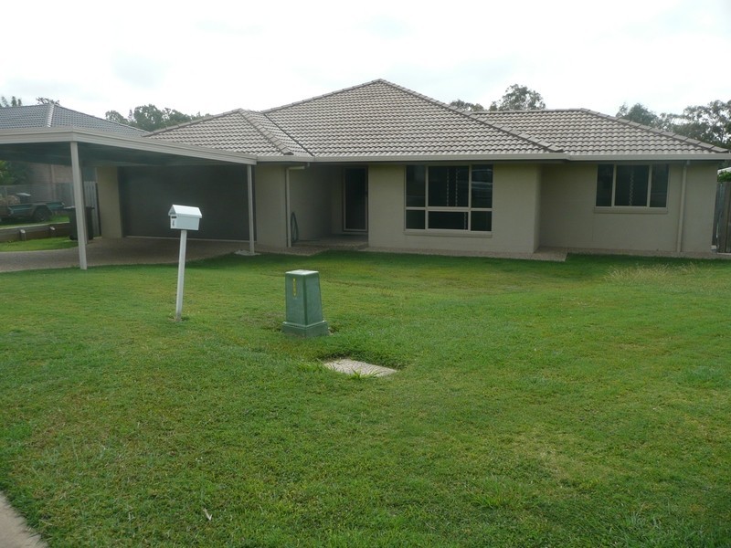 4 Downsfield Place, Taroomball QLD 4703