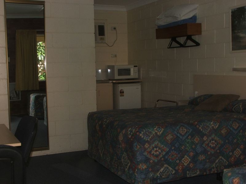 Sail Inn, Yeppoon QLD 4703