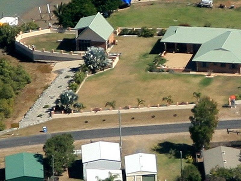 2 Giorgi Close, Keppel Sands QLD 4702