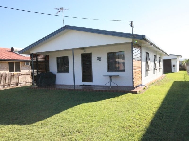 22 Limpus Avenue, Keppel Sands QLD 4702