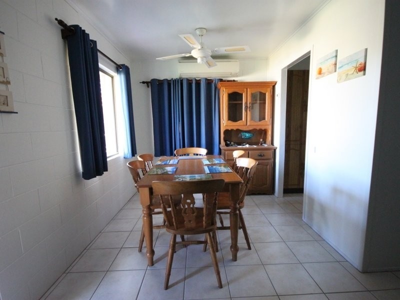 22 Limpus Avenue, Keppel Sands QLD 4702