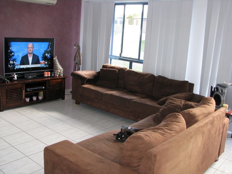 28 Singleton Street, Zilzie QLD 4710