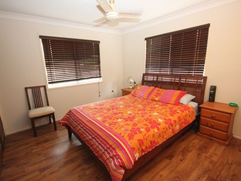 18 Meadow Street, Keppel Sands QLD 4702