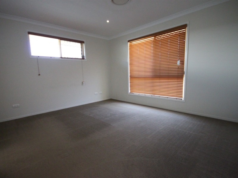 31 Dune Circle, Lammermoor QLD 4703