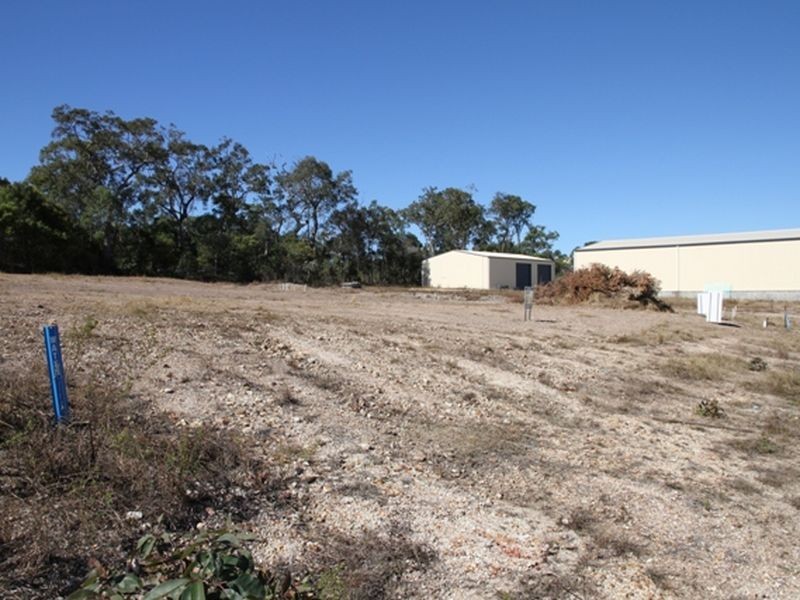 16 Plover, Barmaryee QLD 4703