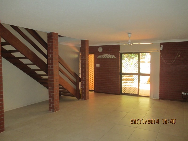 4/33 Scenic Highway, Cooee Bay QLD 4703