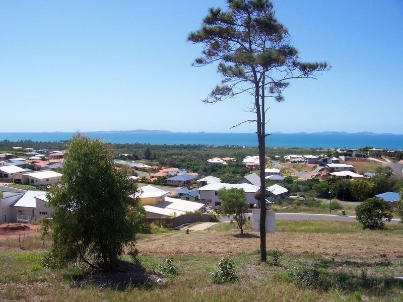 20 Pacific Vista Close, Pacific Heights QLD 4703