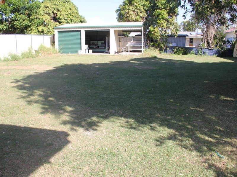 12 Roden Street, Keppel Sands QLD 4702