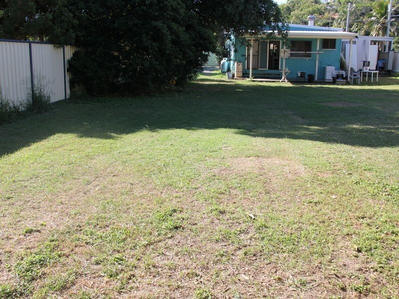 12 Roden Street, Keppel Sands QLD 4702