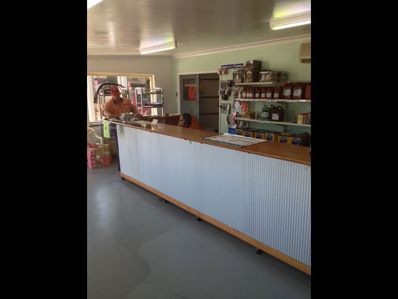 Moura Tyre 19 Theodore Street, Moura QLD 4718