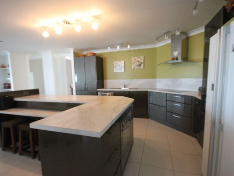 8 Pitcairn Court, Pacific Heights QLD 4703