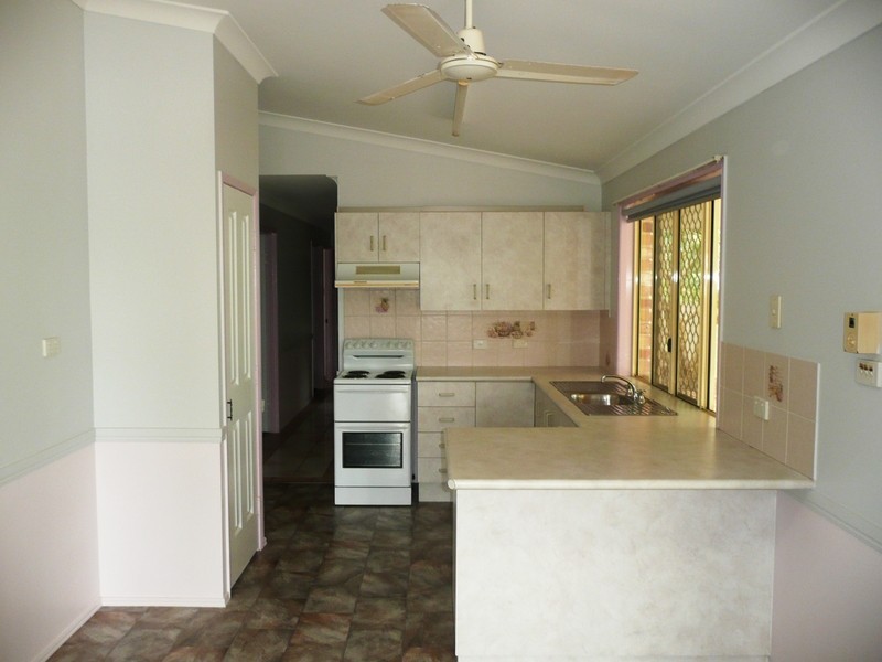 834 Scenic Highway, Kinka Beach QLD 4703
