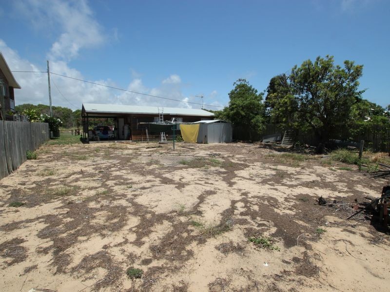 61 Mirraweena Avenue, Bangalee QLD 4703