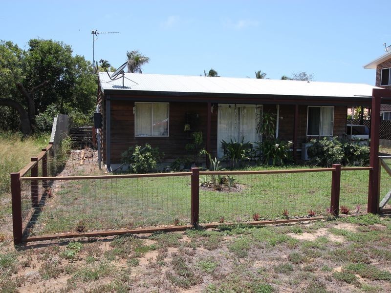 61 Mirraweena Avenue, Bangalee QLD 4703