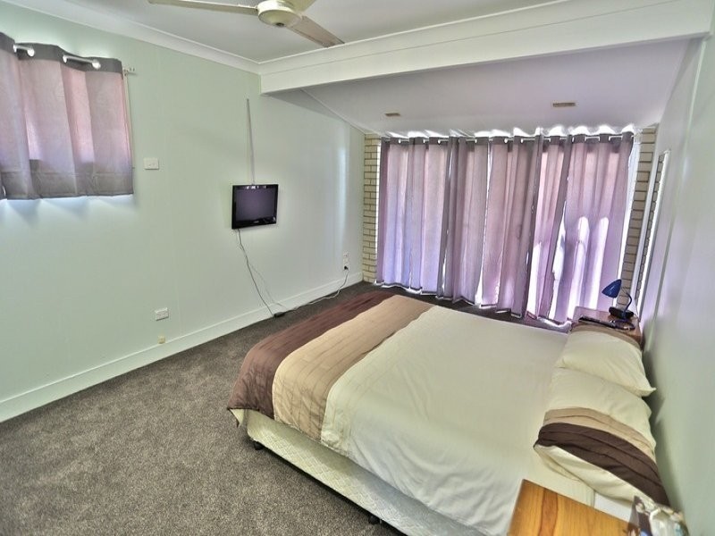 27 Ware Avenue, Causeway Lake QLD 4703