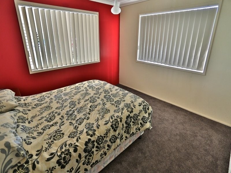 27 Ware Avenue, Causeway Lake QLD 4703