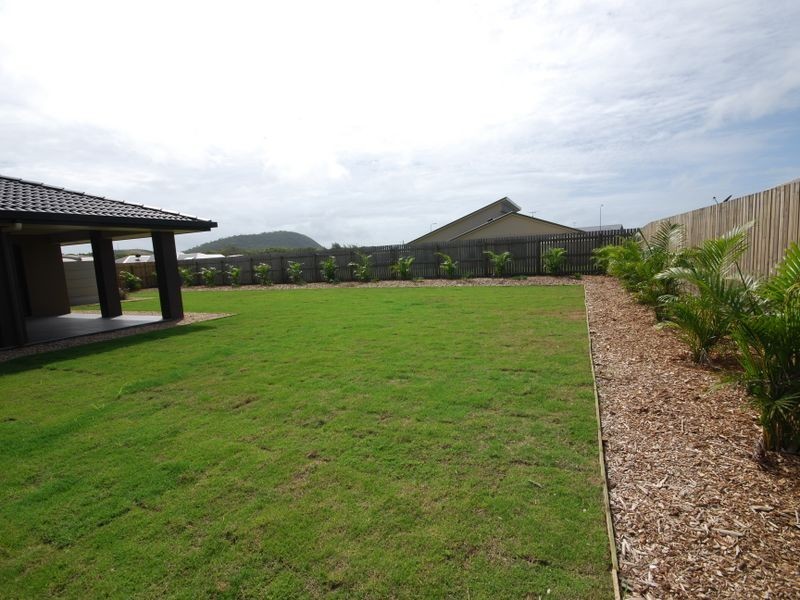 54 Lakeview Circuit, Mulambin QLD 4703