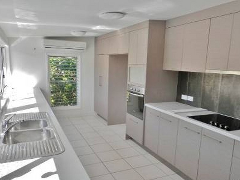 11 Barnes Street, Barlows Hill QLD 4703