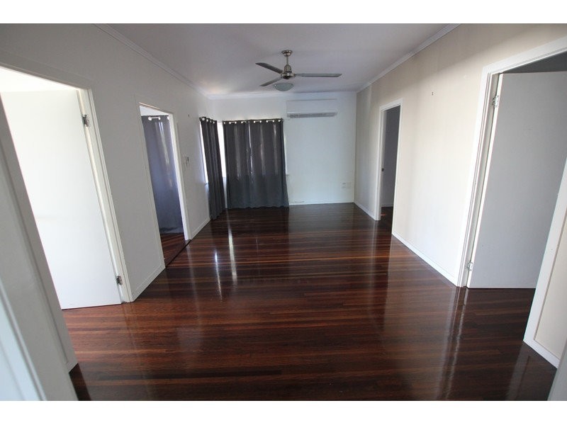 11 Barnes Street, Barlows Hill QLD 4703