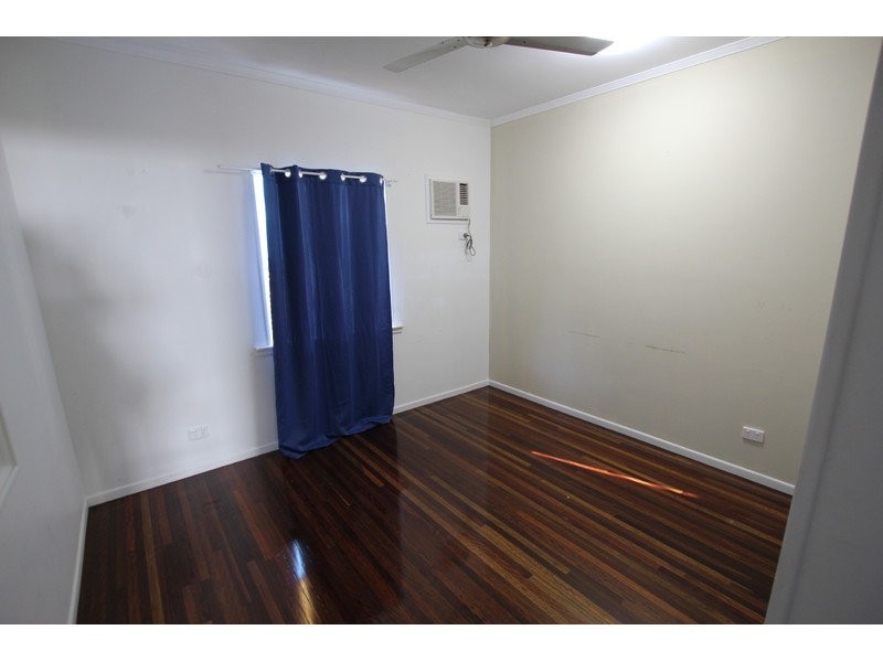 11 Barnes Street, Barlows Hill QLD 4703