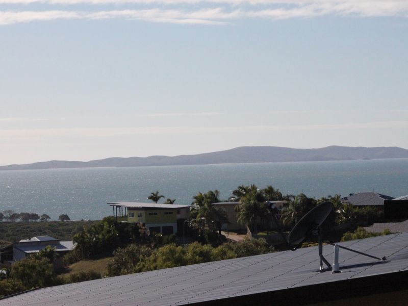 8 Solomon Court, Pacific Heights QLD 4703