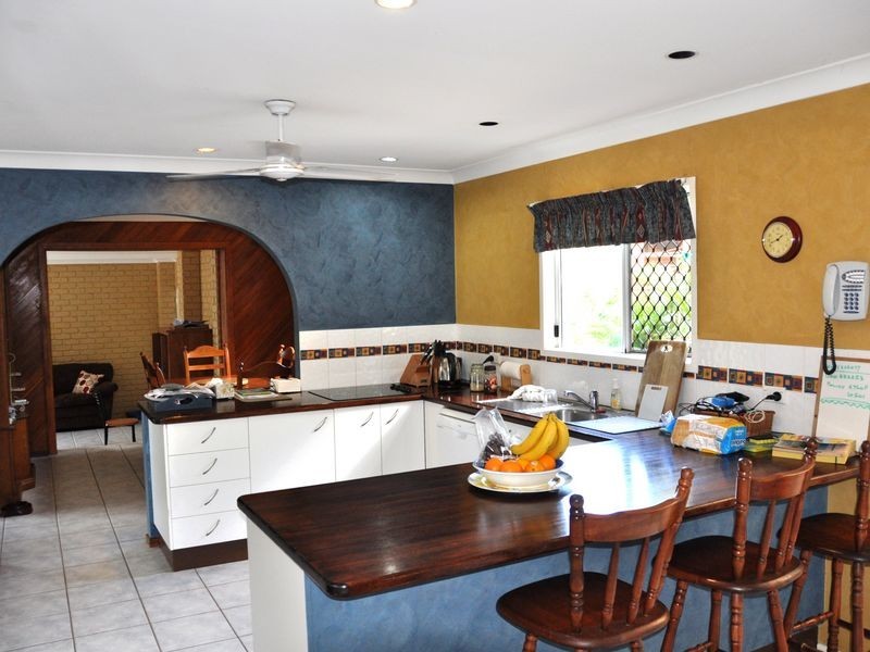 16 Olympia Avenue, Barlows Hill QLD 4703