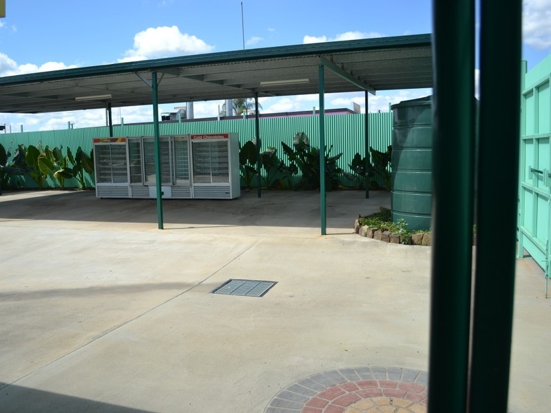 12 Wey Street, Blackwater QLD 4717
