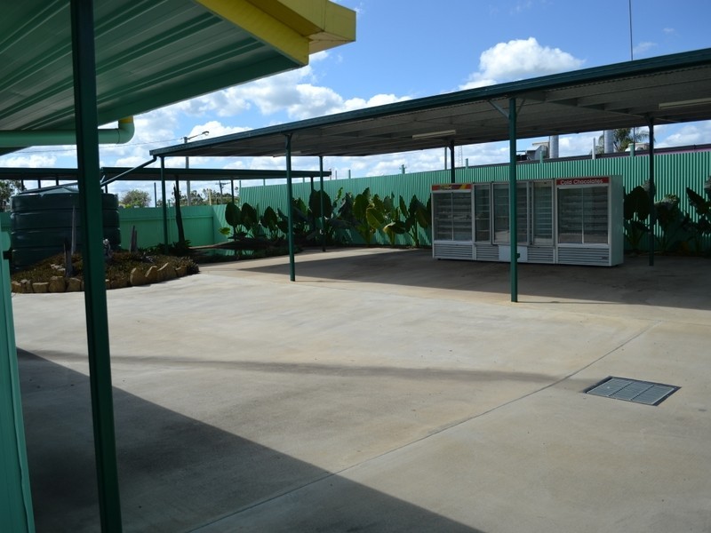 12 Wey Street, Blackwater QLD 4717