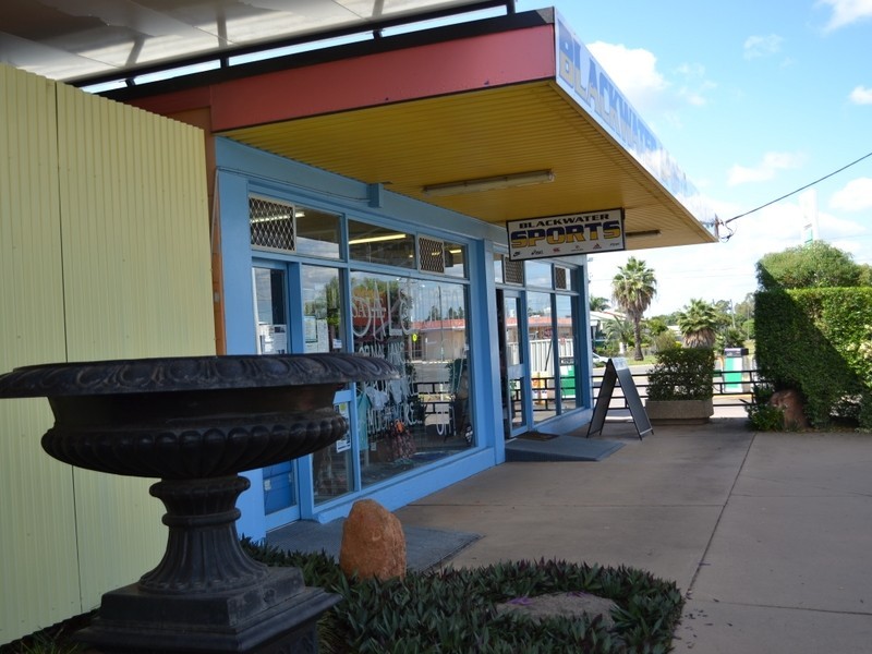 2-8 Wey Street, Blackwater QLD 4717