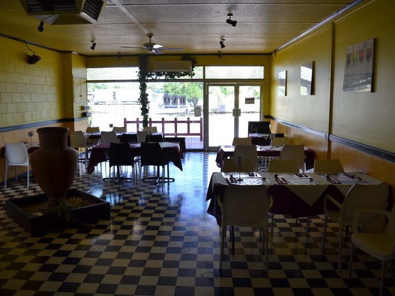 2-8 Wey Street, Blackwater QLD 4717