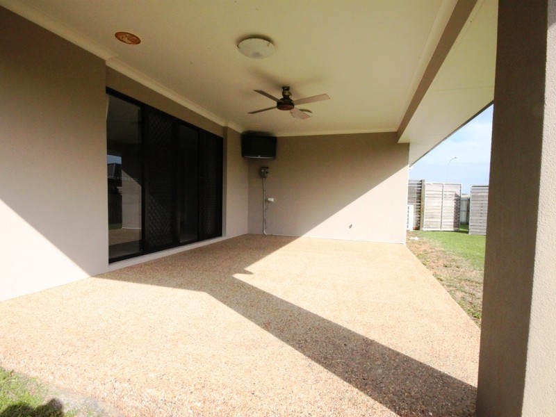 15 SandCastle Drive, Mulambin QLD 4703