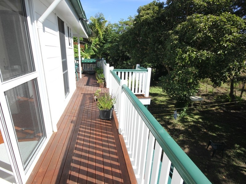 11 Oak Street, Emu Park QLD 4710