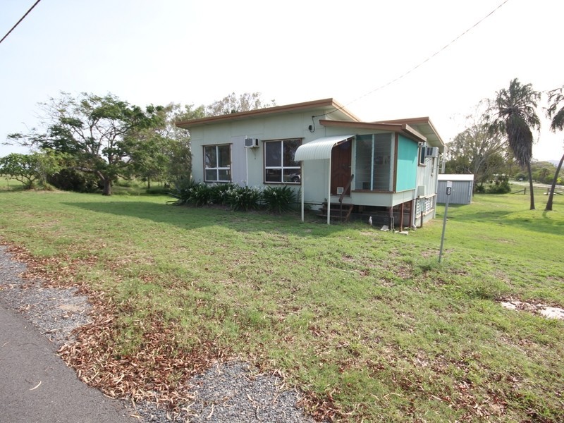 8 Horrie Twiner Street, Keppel Sands QLD 4702