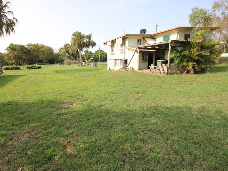 8 Horrie Twiner Street, Keppel Sands QLD 4702