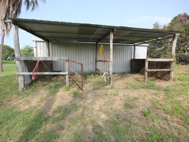 8 Horrie Twiner Street, Keppel Sands QLD 4702