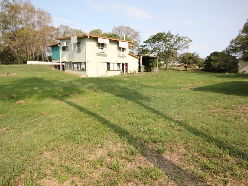 8 Horrie Twiner Street, Keppel Sands QLD 4702