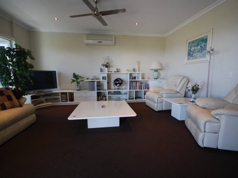 1/15 Meikelville Street, Meikleville Hill QLD 4703