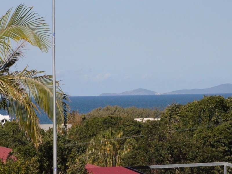 5 Crayke Court, Pacific Heights QLD 4703