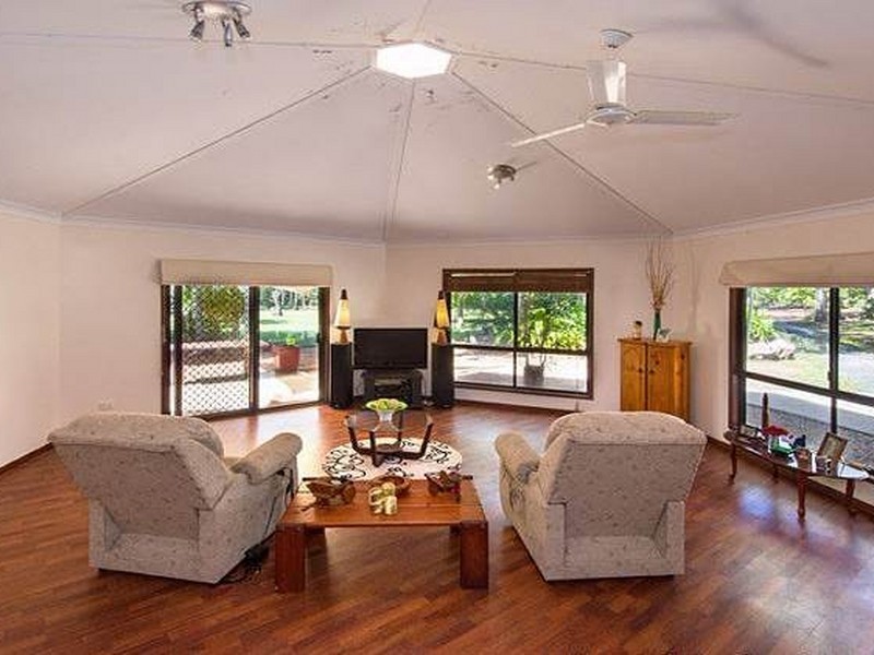 186 Stones Road, Woodbury QLD 4703