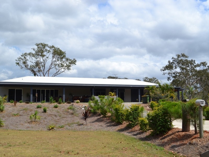 20 Racecourse Road, Barmaryee QLD 4703