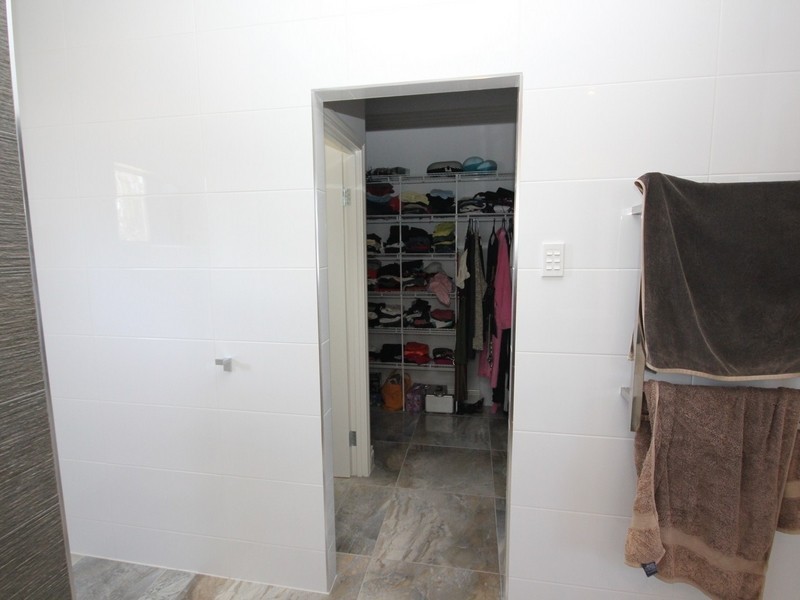 20 Racecourse Road, Barmaryee QLD 4703