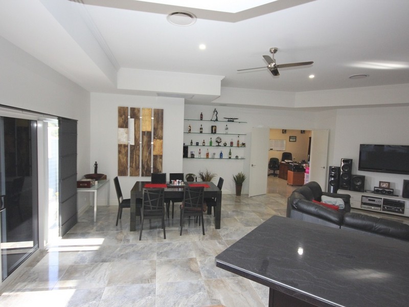 20 Racecourse Road, Barmaryee QLD 4703