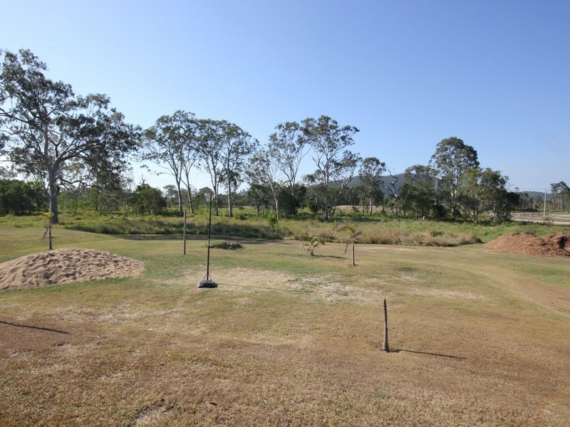 20 Racecourse Road, Barmaryee QLD 4703